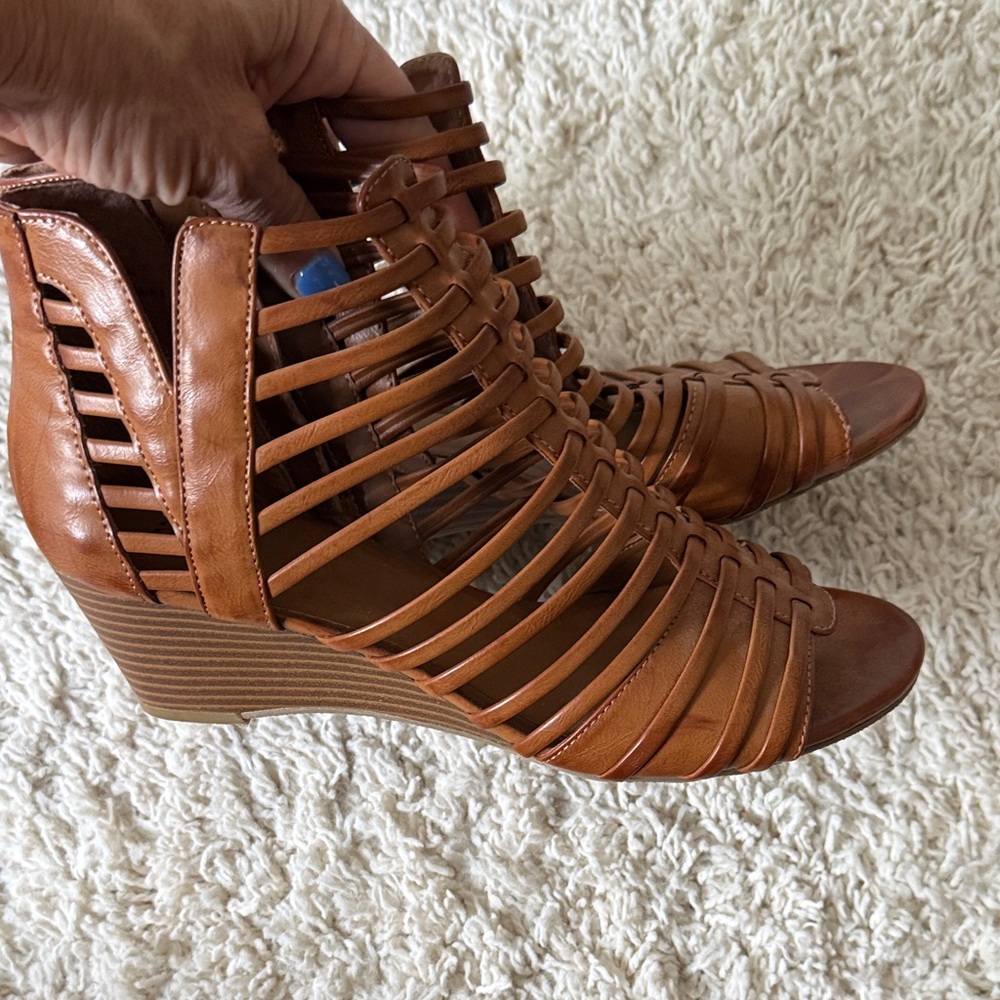 Womens A.n.a Strappy Wedge Sandals in Brown